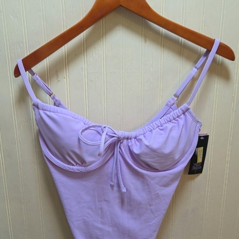 Wild Fable Swimsuit Womens‎ Medium Purple One Piece Underwire Spaghetti Strap